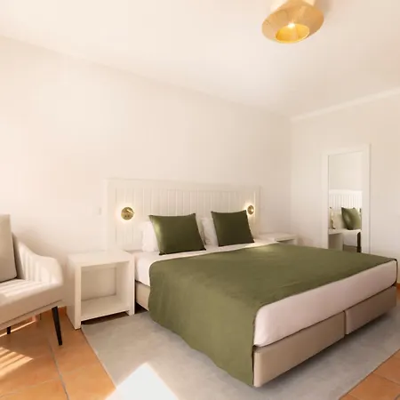 Отель Rural Quinta Do Marco - Nature & Dining 4*